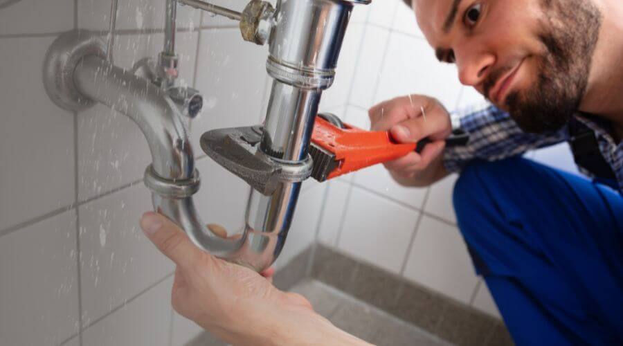 Local expert plumbing services in Welsh, LA